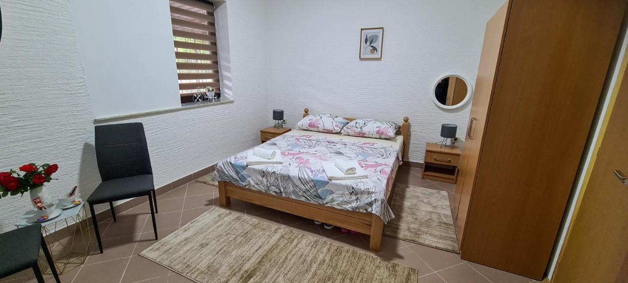 Prenociste Dubravka Apartman Livno Kültér fotó